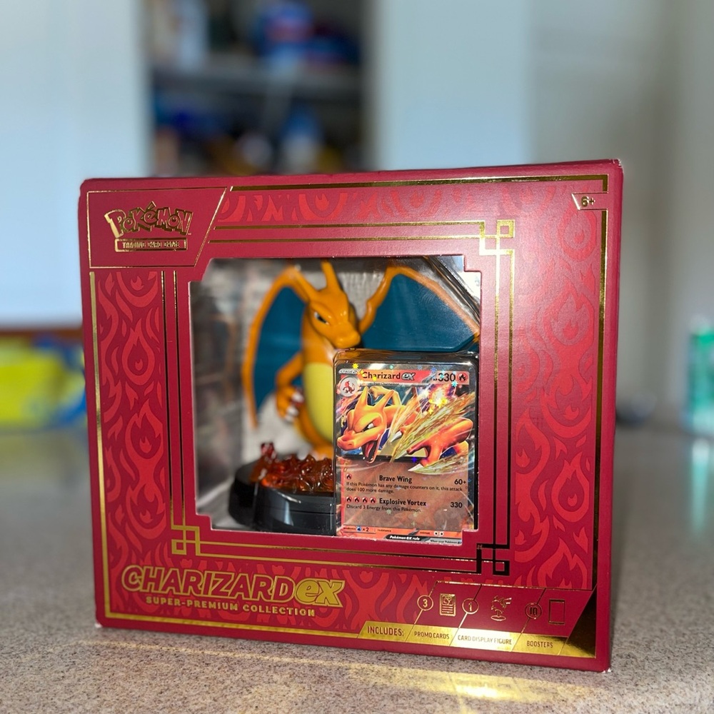 Pokemon Charizard Ex Super Premium Collection